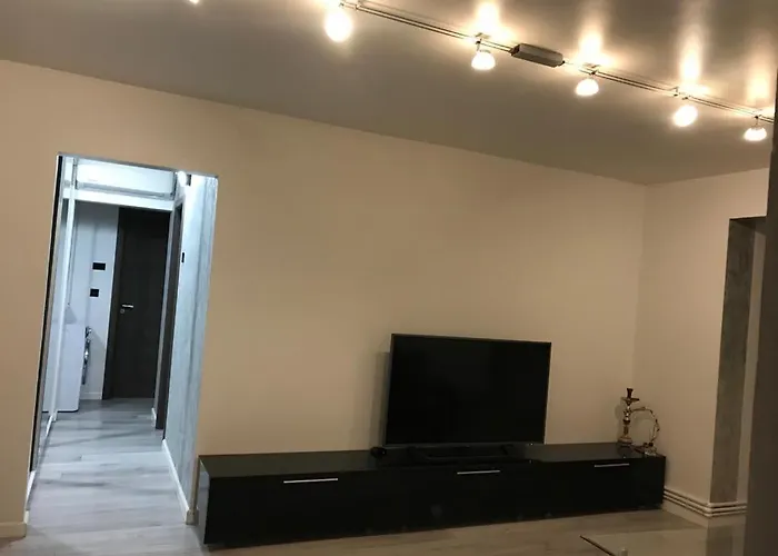 Elegant & Silver Luxury Apartament