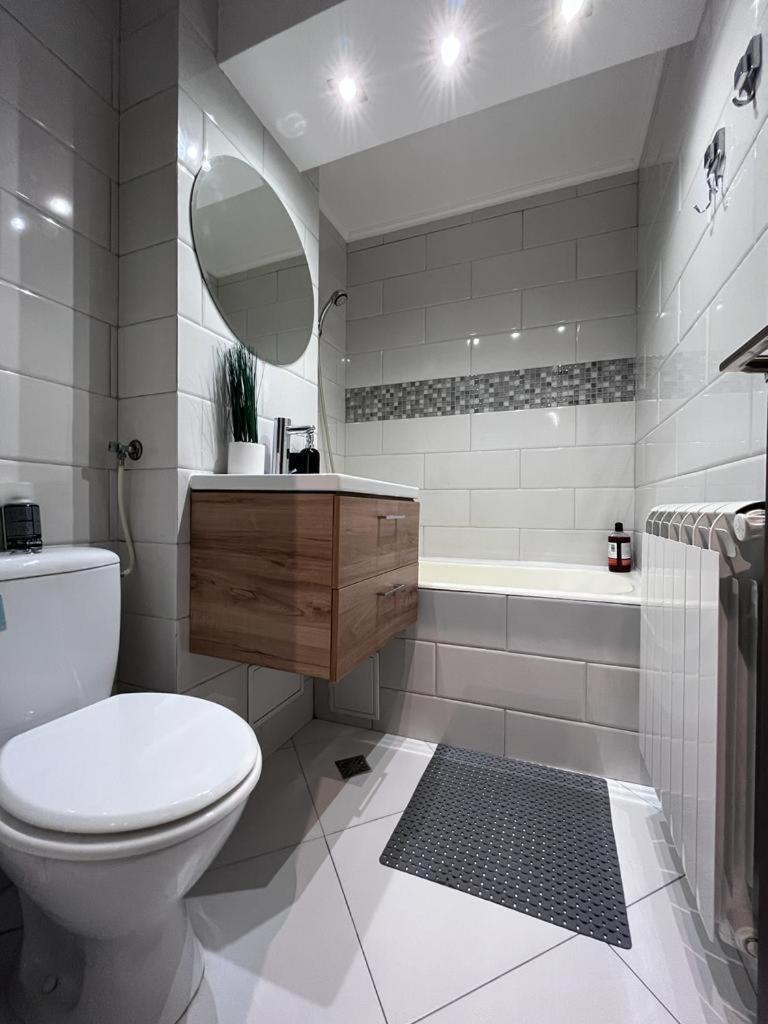 Elegant & Silver Luxury Apartment *
